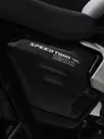 Primer plano del panel lateral y el asiento de la Speed Twin 1200 TFC