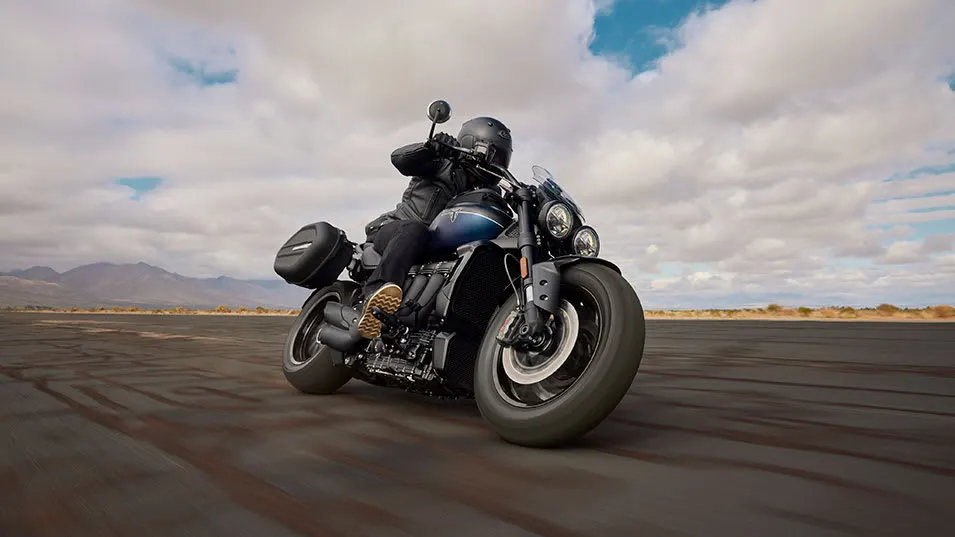 Triumph Rocket 3 GT accessories rider 