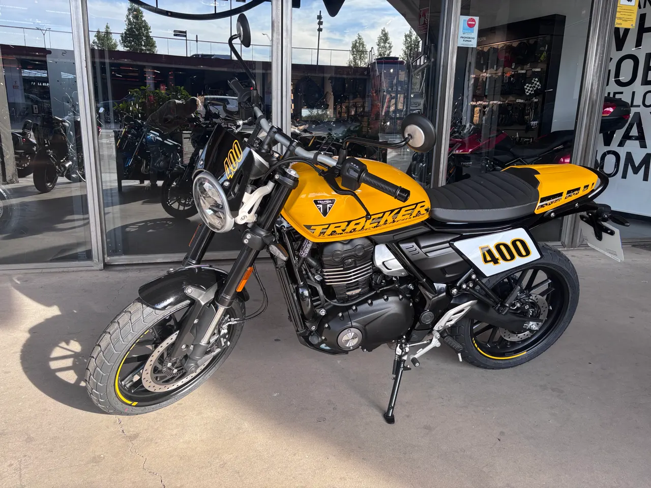 Triumph TRACKER 400