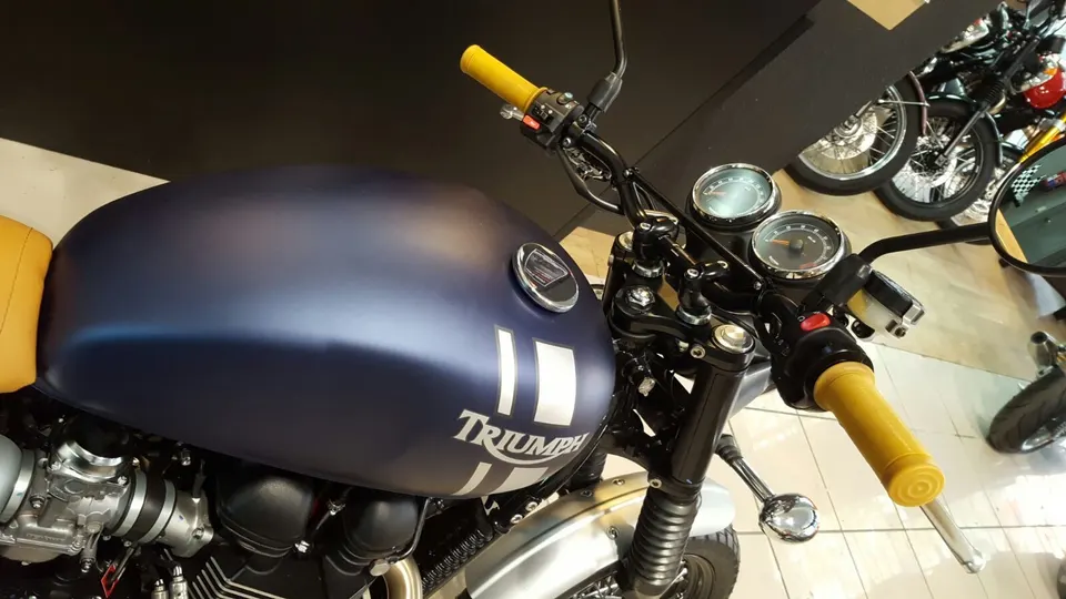 Bonneville Scrambler 2015