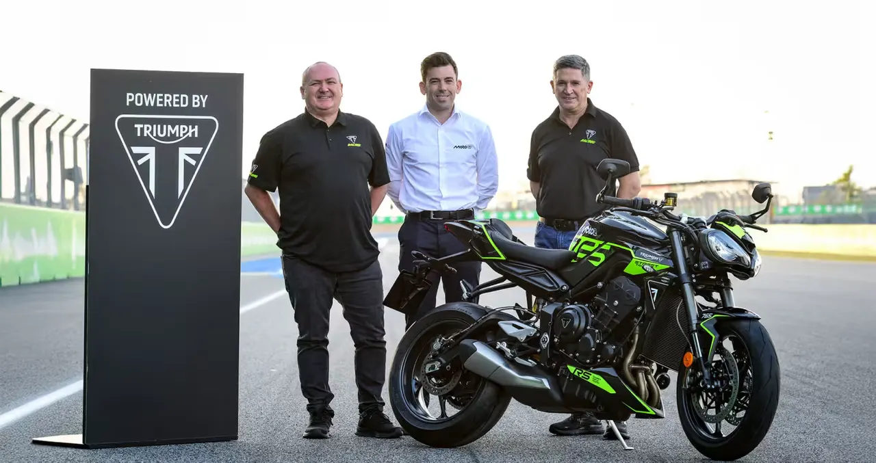 GANA UNA EXCLUSIVA STREET TRIPLE 765 RS