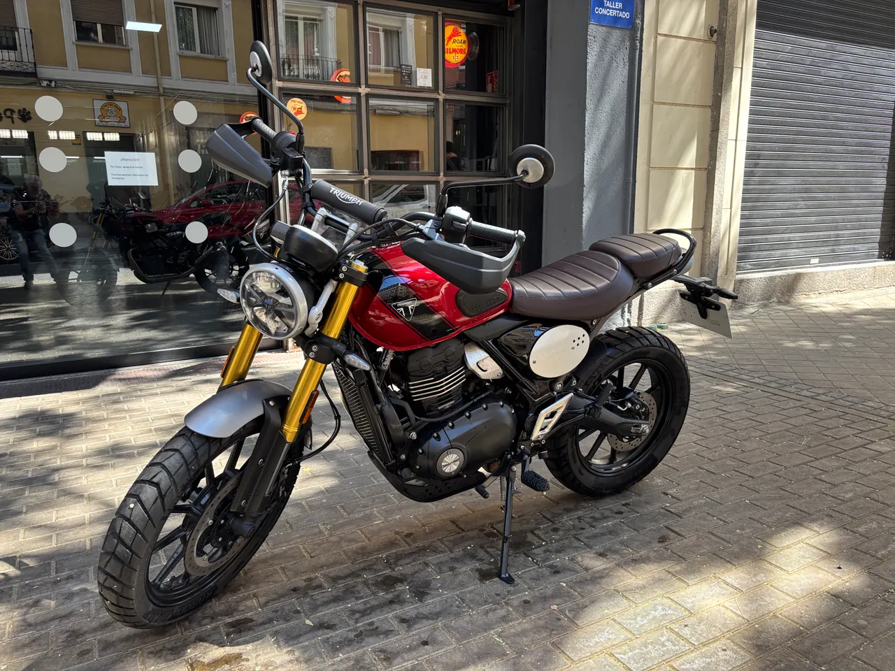 Triumph SCRAMBLER 400X
