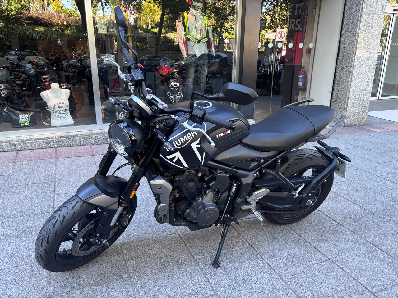 Triumph TRIDENT 660