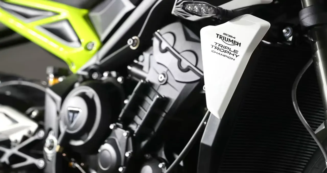 ARRANCA EL TRIUMPH TRIPLE TROPHY 2024 EN MOTO2™