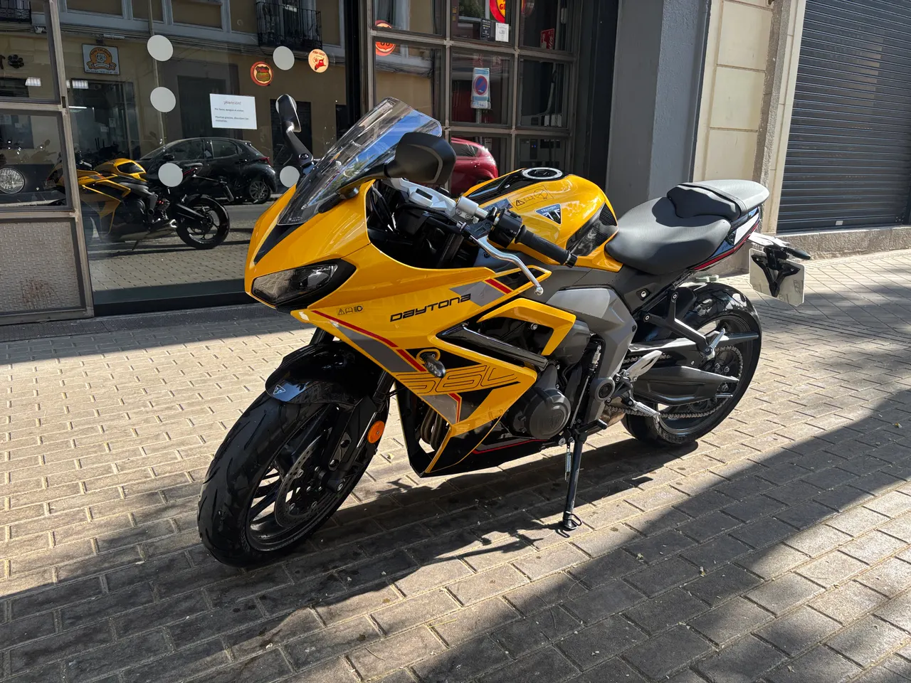 Triumph DAYTONA 660