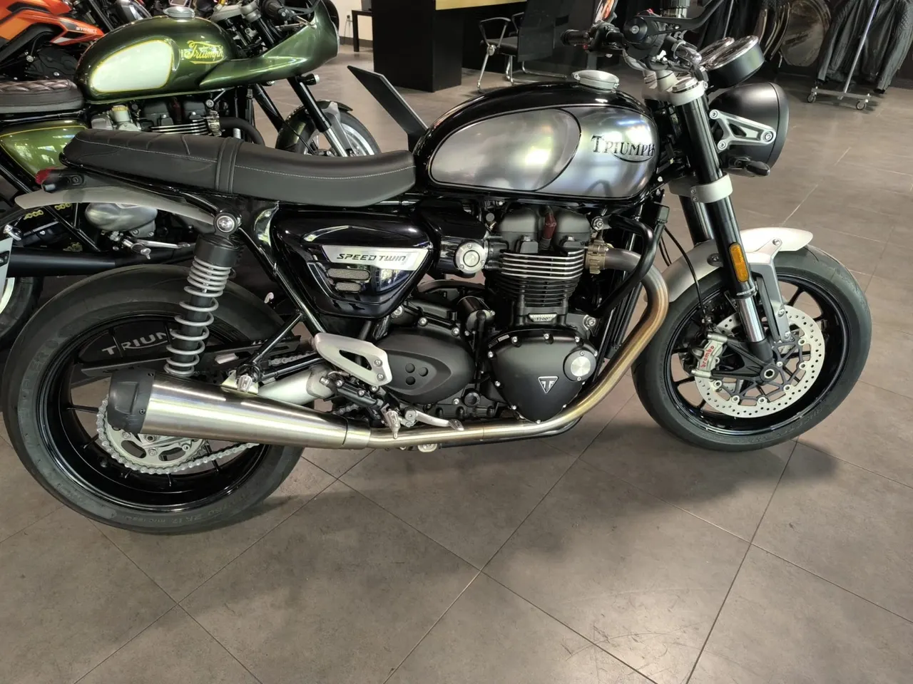 Triumph SPEED TWIN 1200