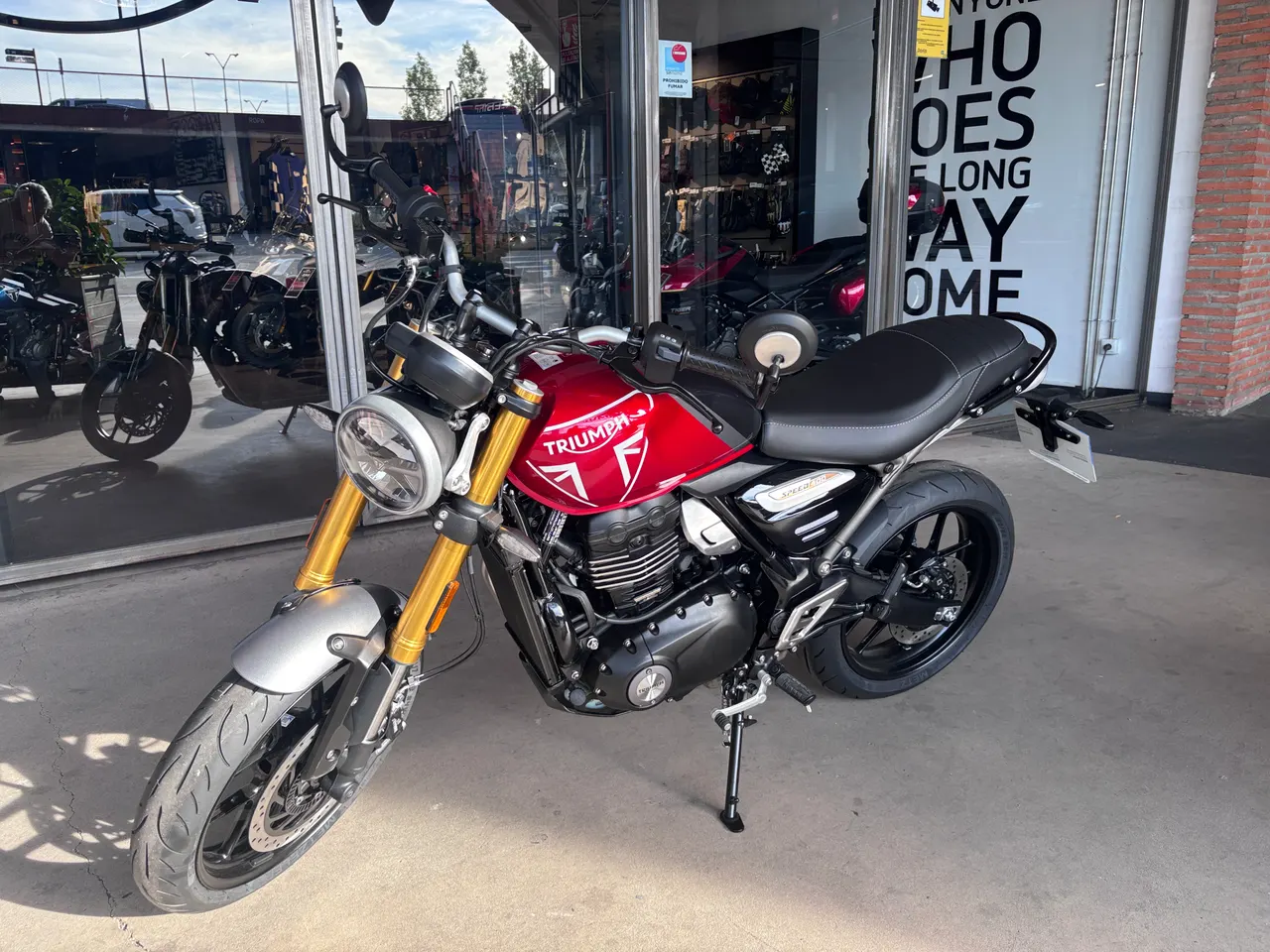 Triumph speed 400